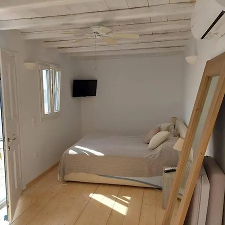 Nyaraló Whitehomes3 *