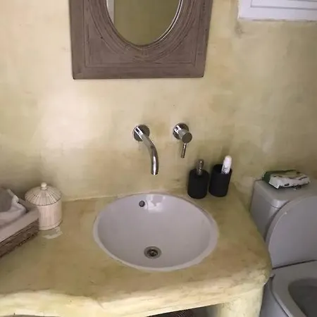 Whitehomes3 *